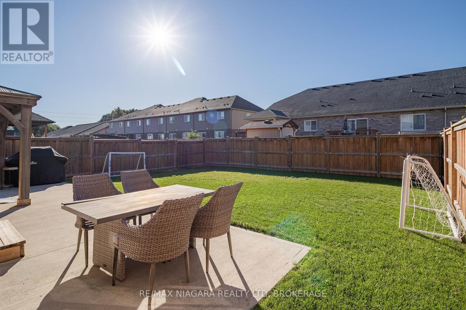 6 Myrtle Street N, Pelham, Ontario  L0S 1E6 - Photo 36 - X12461868