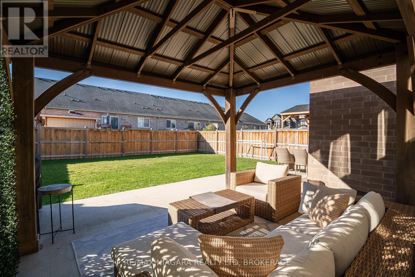 6 Myrtle Street N, Pelham, Ontario  L0S 1E6 - Photo 39 - X12461868