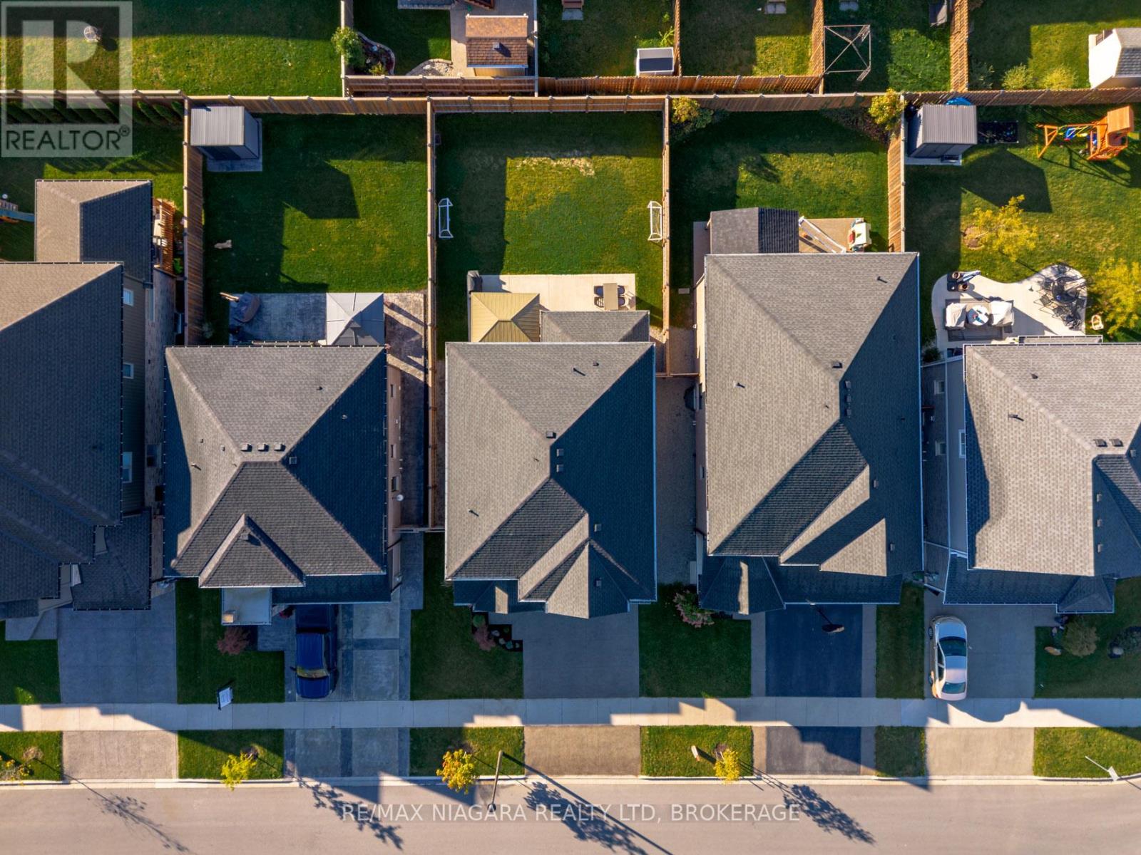 6 Myrtle Street N, Pelham, Ontario  L0S 1E6 - Photo 47 - X12461868