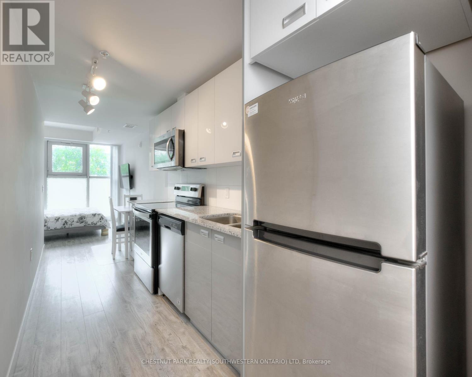 415 - 257 Hemlock Street, Waterloo, Ontario  N2L 0K2 - Photo 2 - X12461842