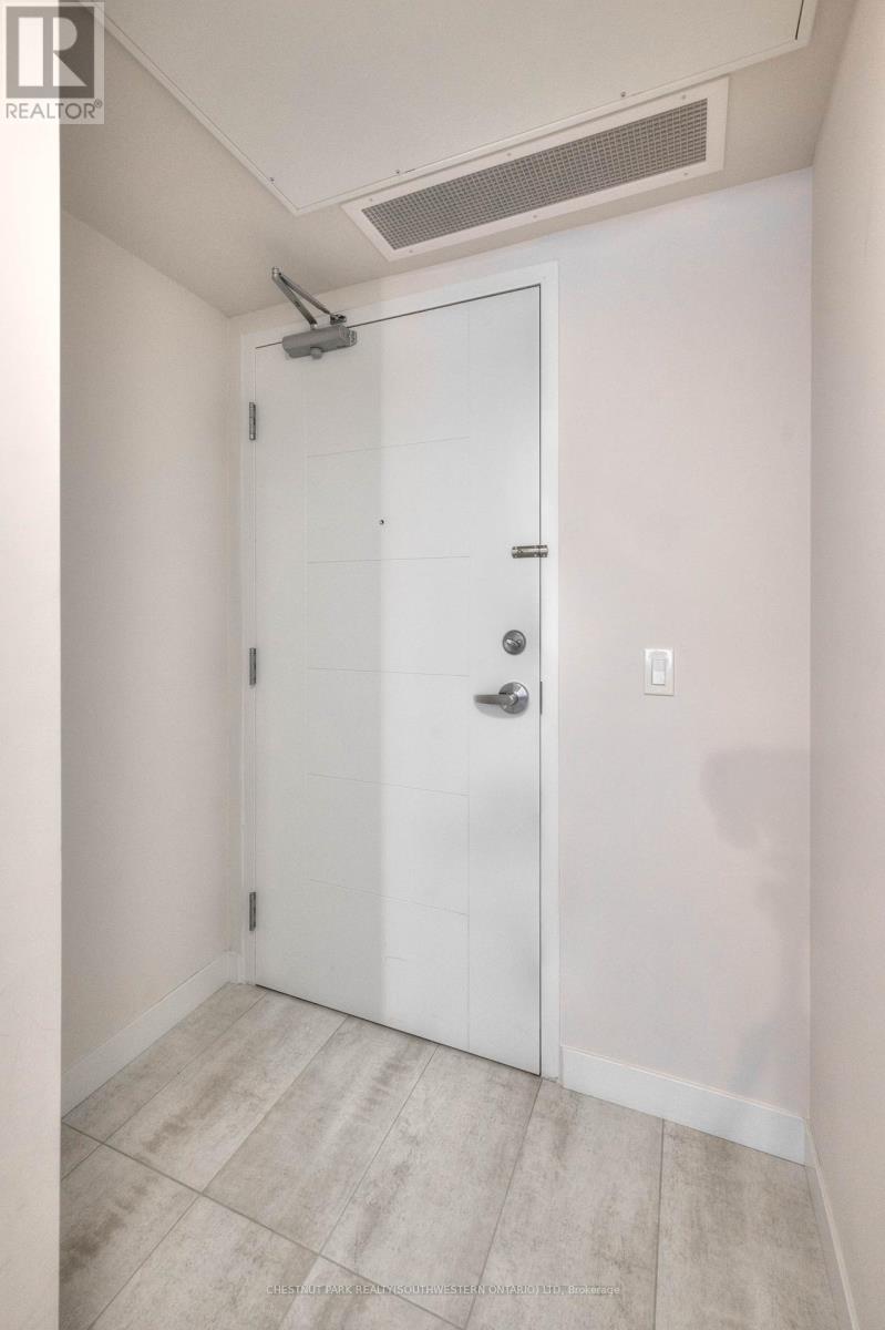 415 - 257 Hemlock Street, Waterloo, Ontario  N2L 0K2 - Photo 3 - X12461842