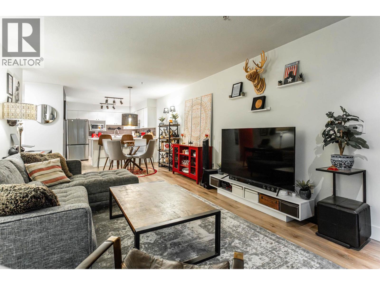 109 1215 Pacific Street, Coquitlam, British Columbia  V3B 7M4 - Photo 2 - R3057856