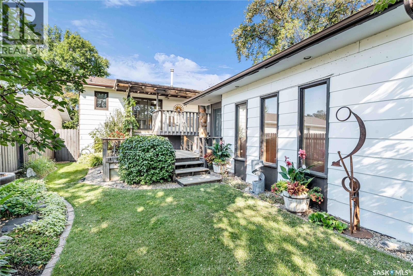 623 Priel Crescent, Saskatoon, Saskatchewan  S7M 4K9 - Photo 32 - SK020773