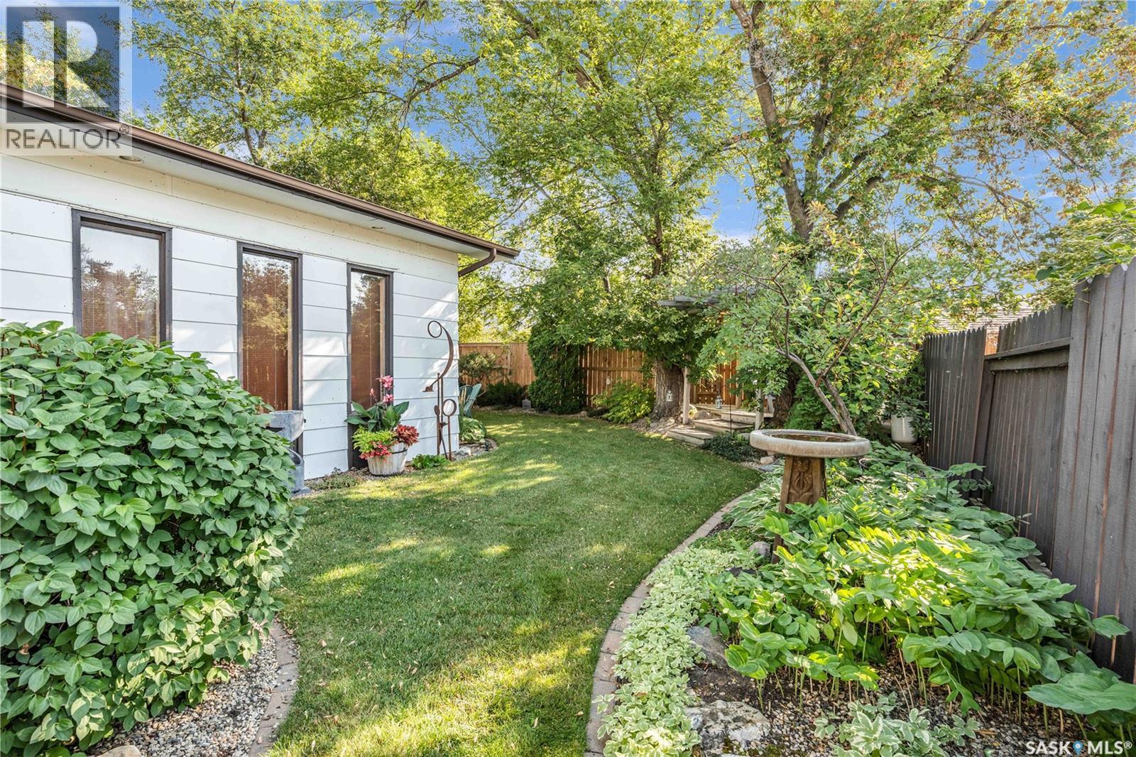 623 Priel Crescent, Saskatoon, Saskatchewan  S7M 4K9 - Photo 36 - SK020773