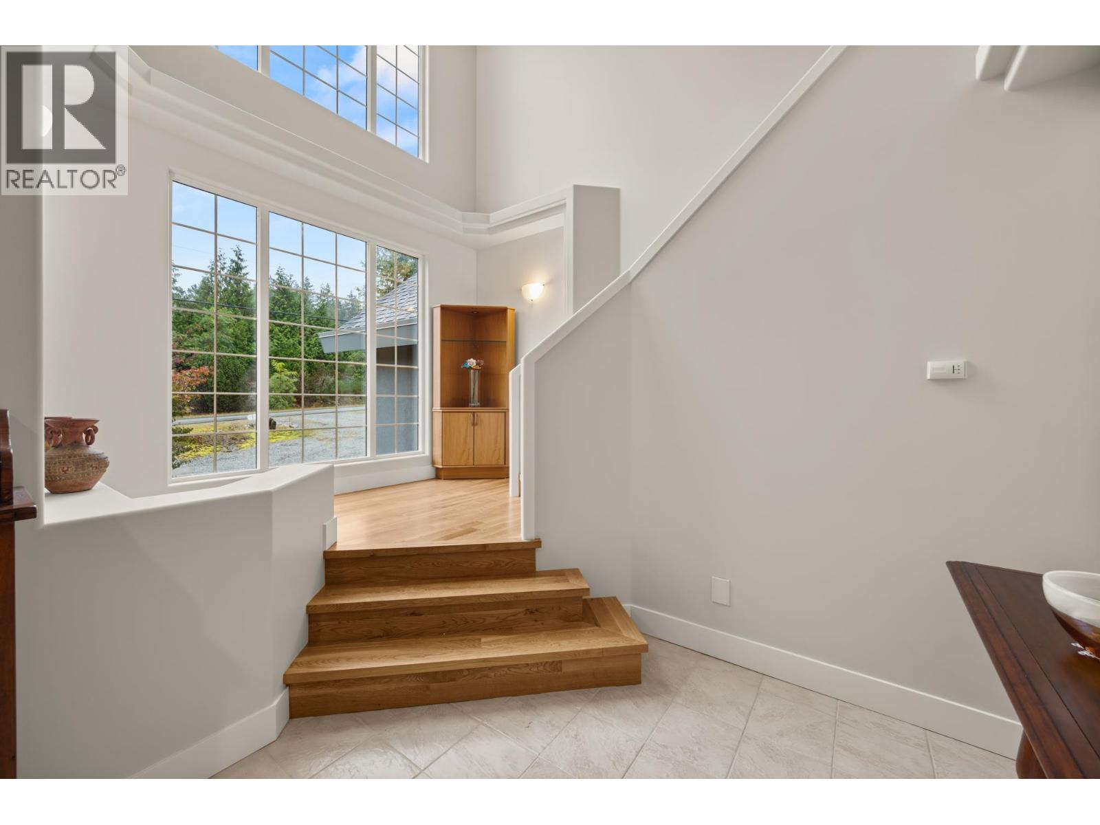 26360 127 Avenue, Maple Ridge, British Columbia  V2W 1C6 - Photo 4 - R3058176