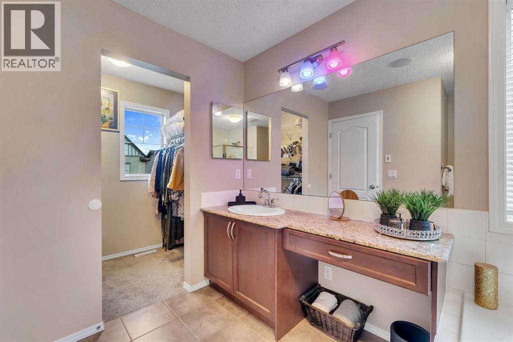 31 Skyview Point Road Ne, Calgary, Alberta  T3N 0g9 - Photo 25 - A2262757
