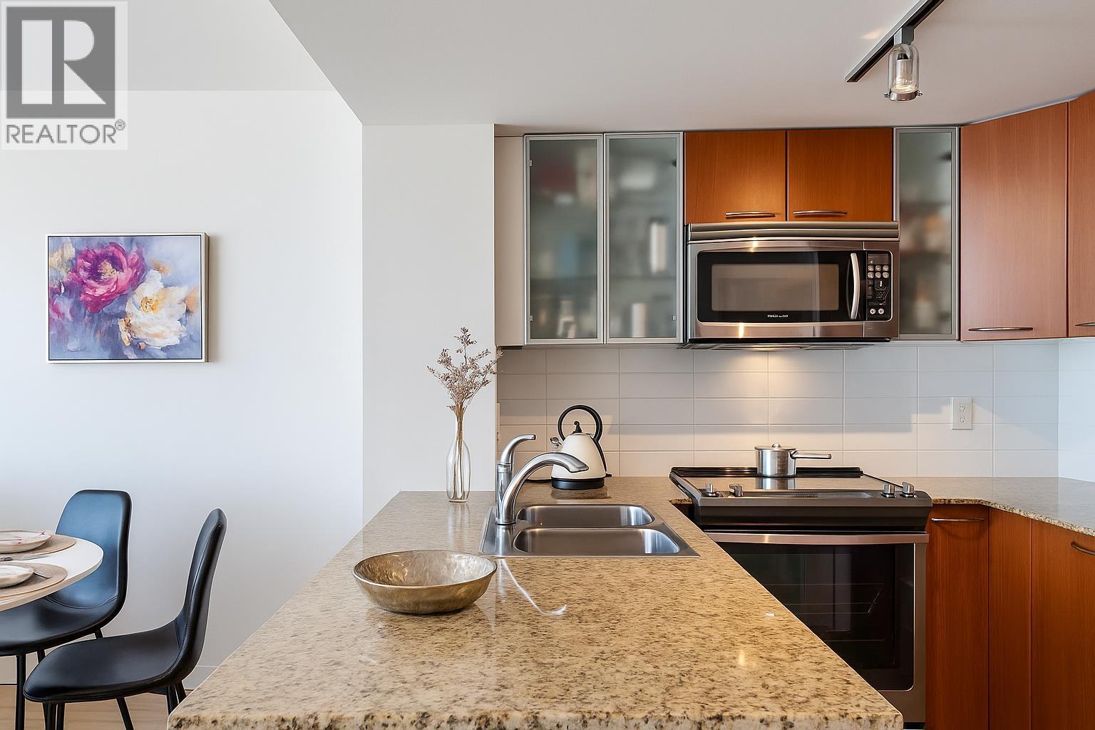 709 4078 Knight Street, Vancouver, British Columbia  V5N 5Y9 - Photo 5 - R3058257