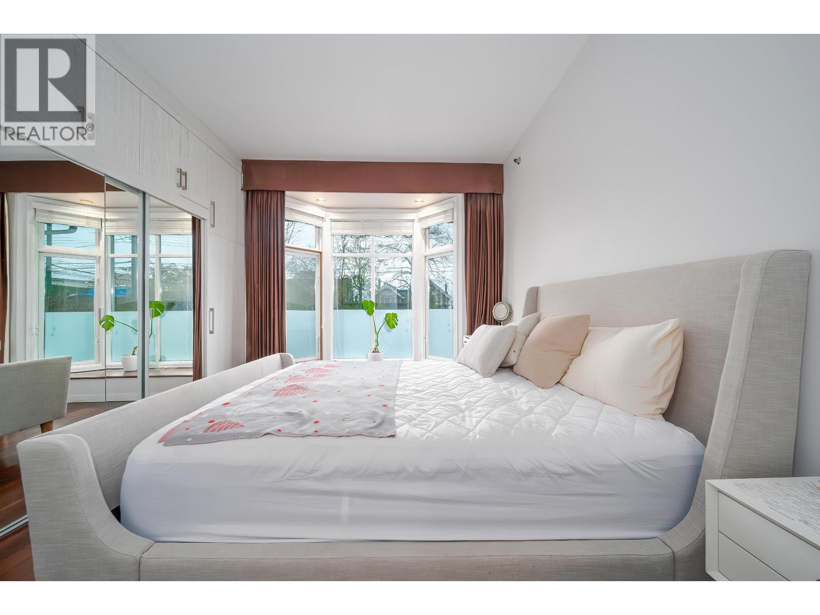 3458 Point Grey Road, Vancouver, British Columbia  V6R 1A5 - Photo 13 - R3058392