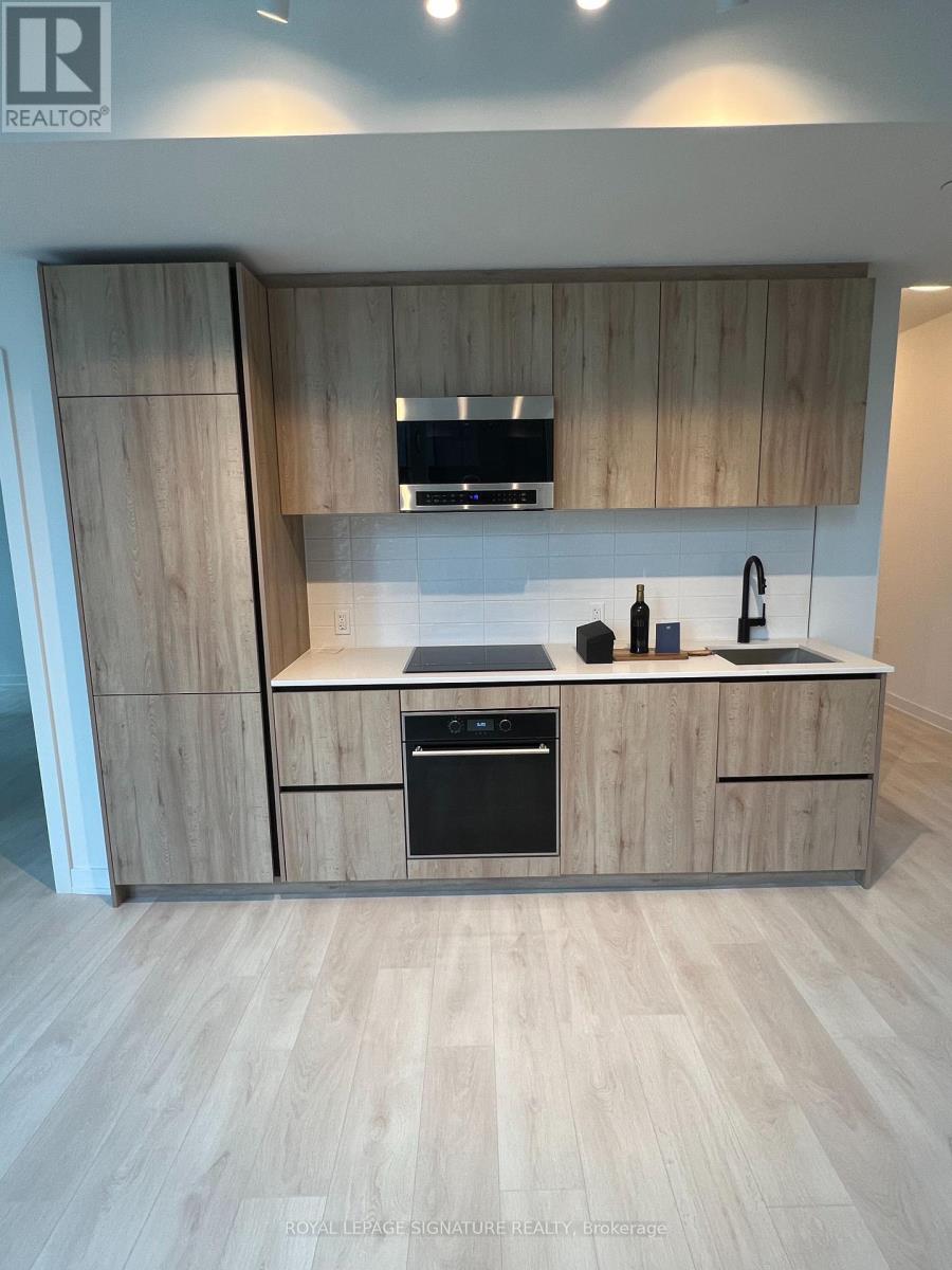 1102 - 117 Broadway Avenue, Toronto, Ontario  M4P 1V5 - Photo 10 - C12461850