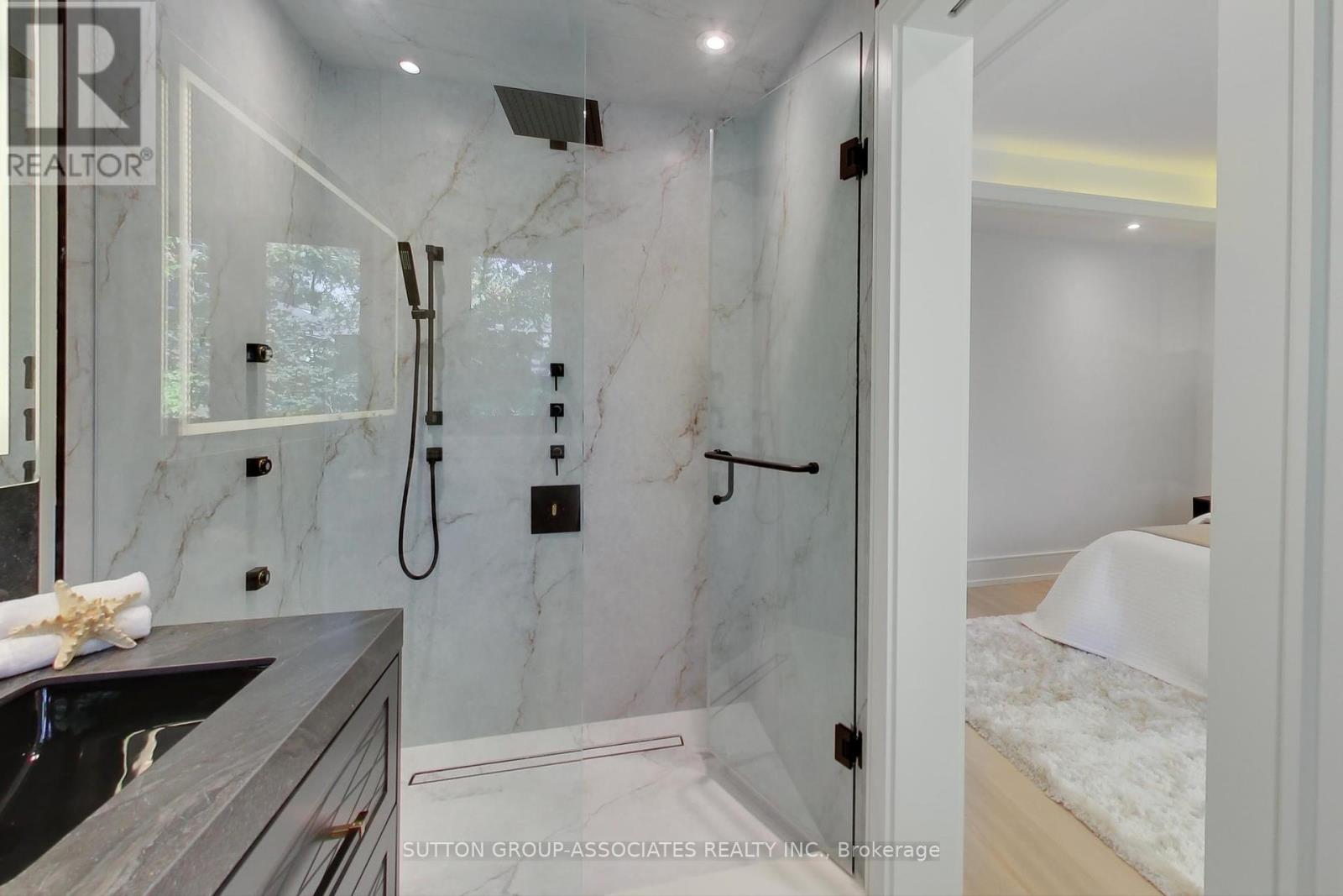 199 Arlington Avenue, Toronto, Ontario  M6C 2Z4 - Photo 33 - C12461866