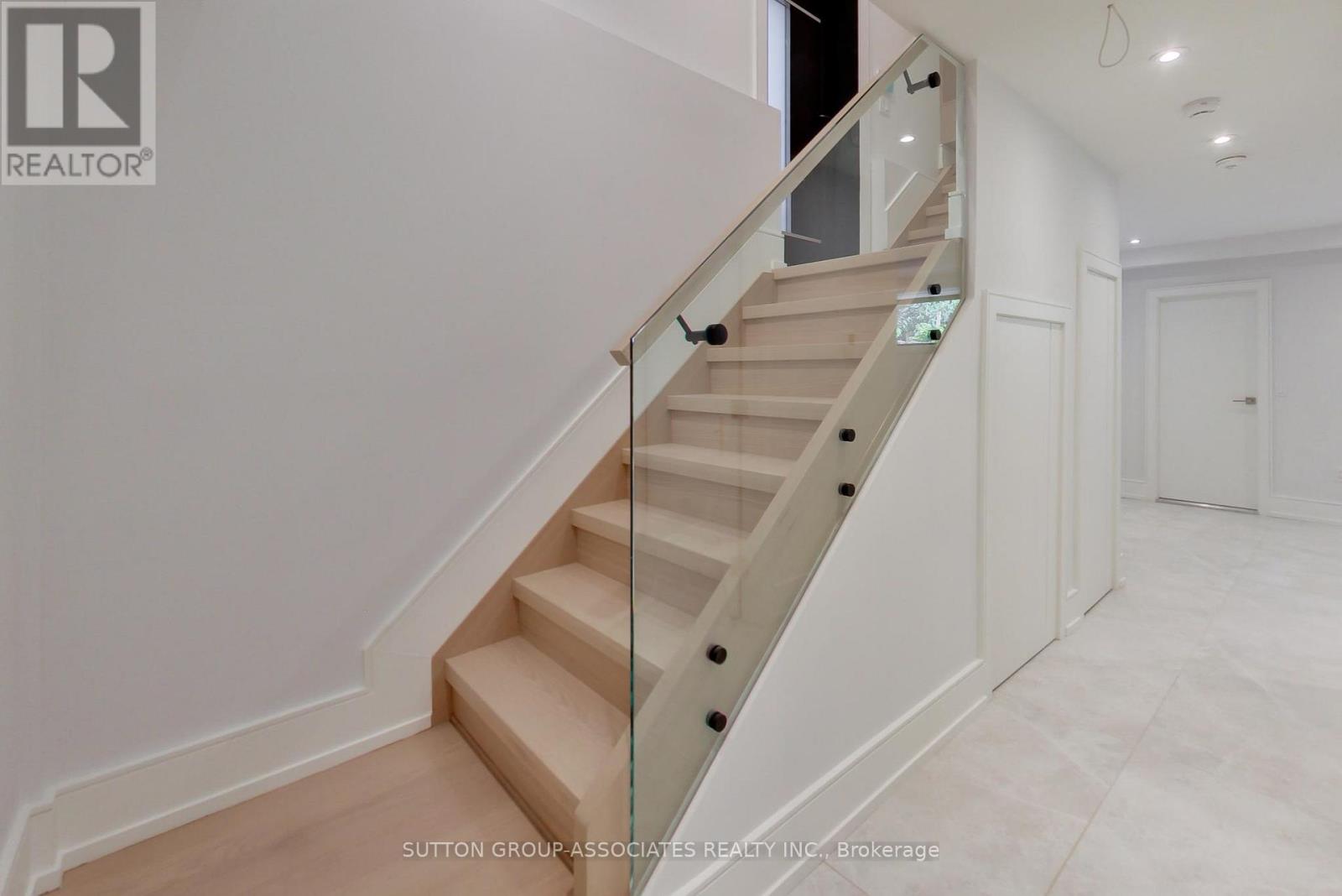 199 Arlington Avenue, Toronto, Ontario  M6C 2Z4 - Photo 37 - C12461866