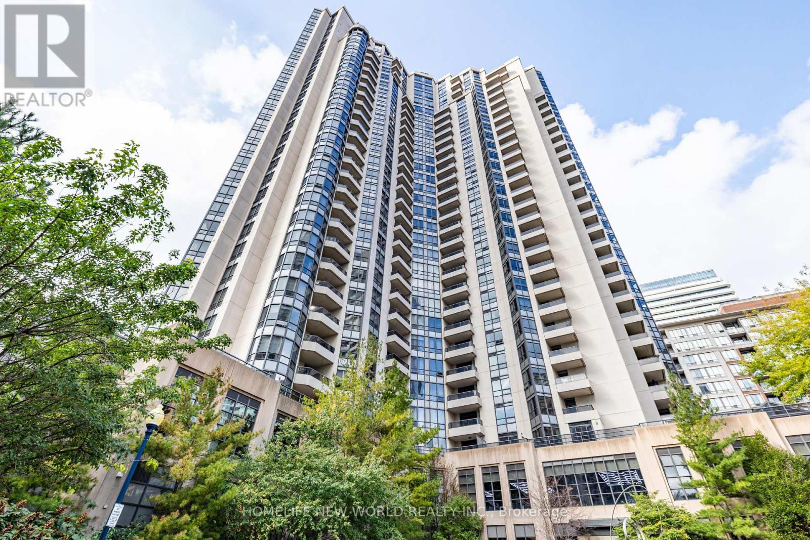 323 - 500 DORIS AVENUE, Toronto, Ontario