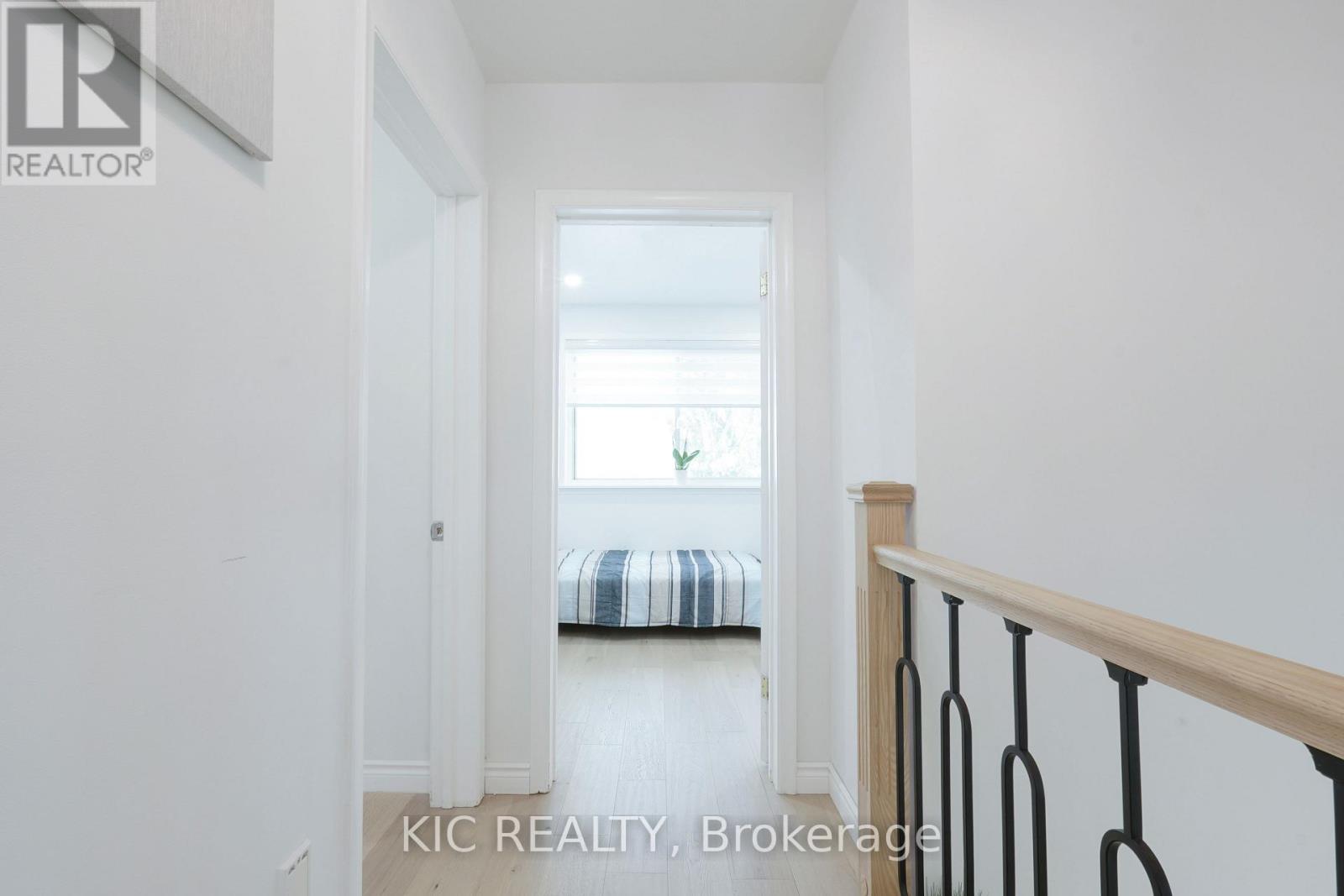 249 Tampico Road, Richmond Hill, Ontario  L4C 4R8 - Photo 17 - N12461851