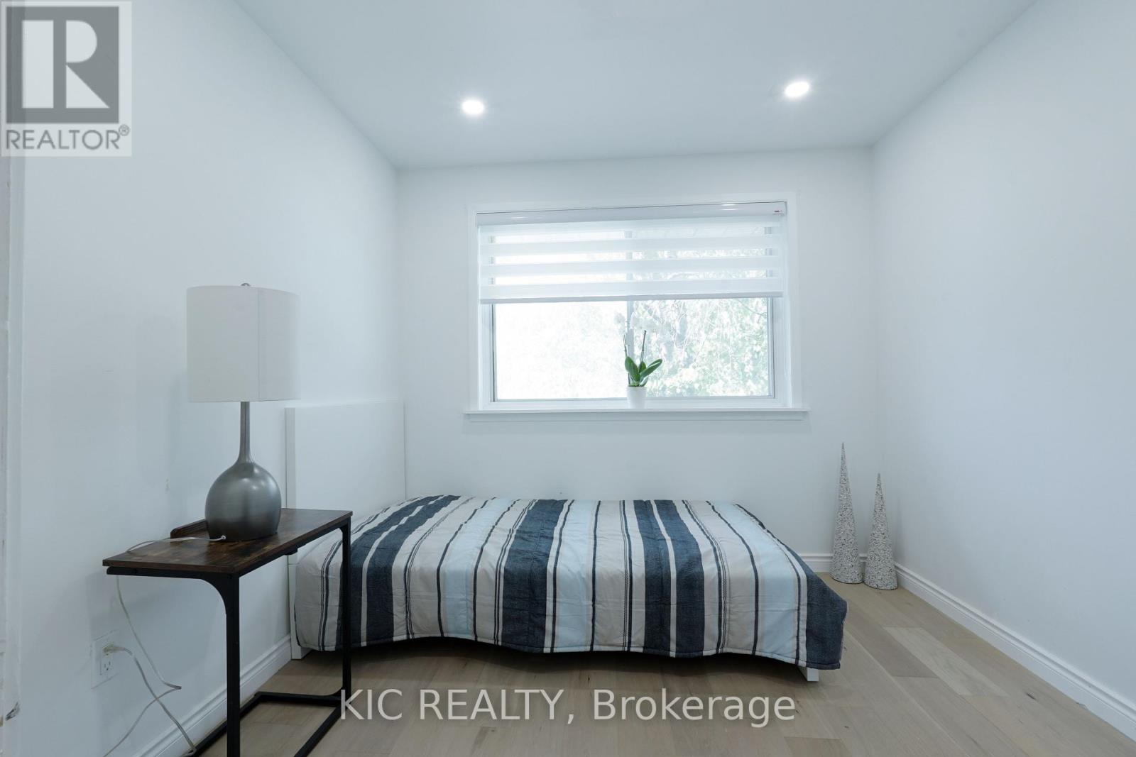 249 Tampico Road, Richmond Hill, Ontario  L4C 4R8 - Photo 19 - N12461851