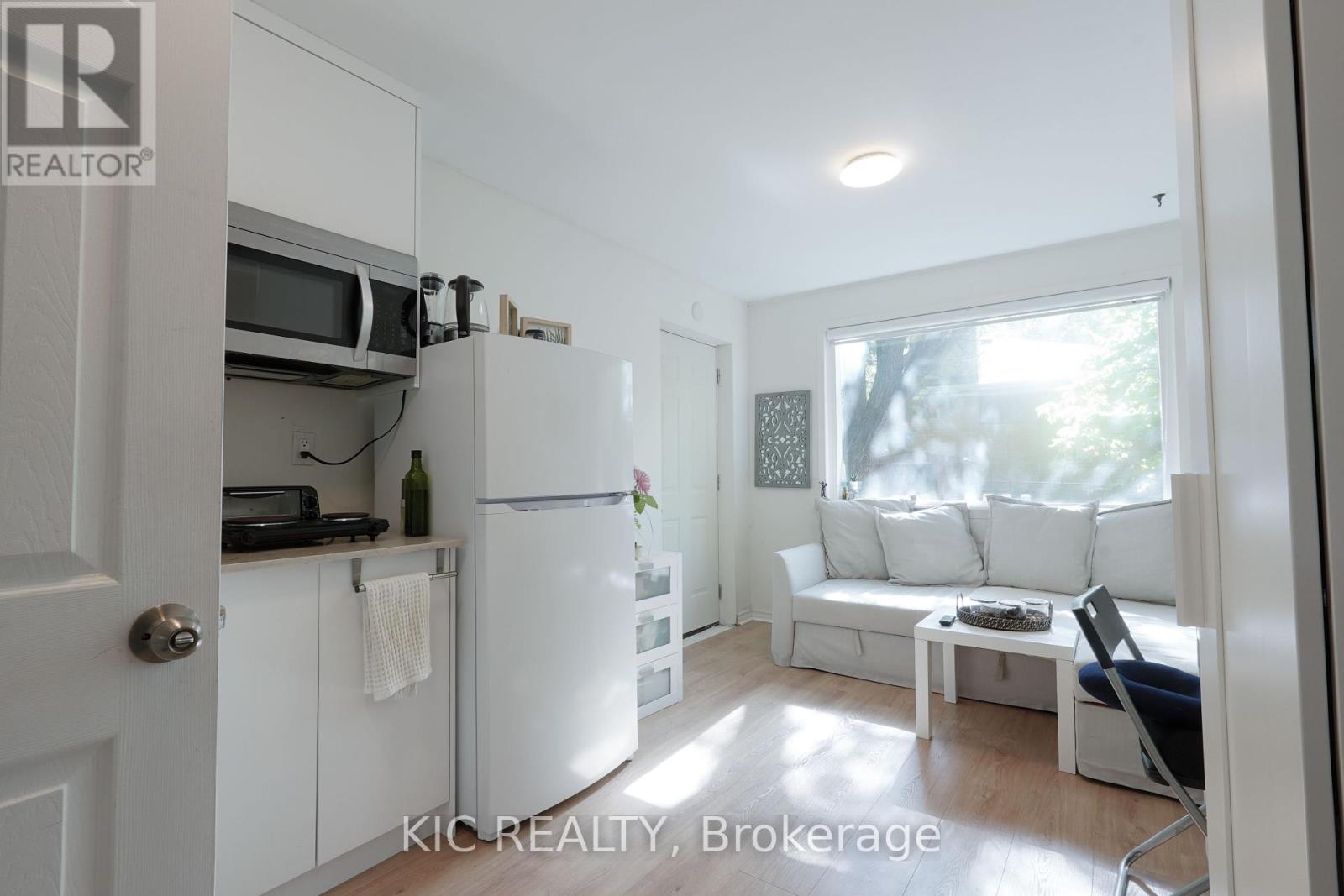 249 Tampico Road, Richmond Hill, Ontario  L4C 4R8 - Photo 21 - N12461851
