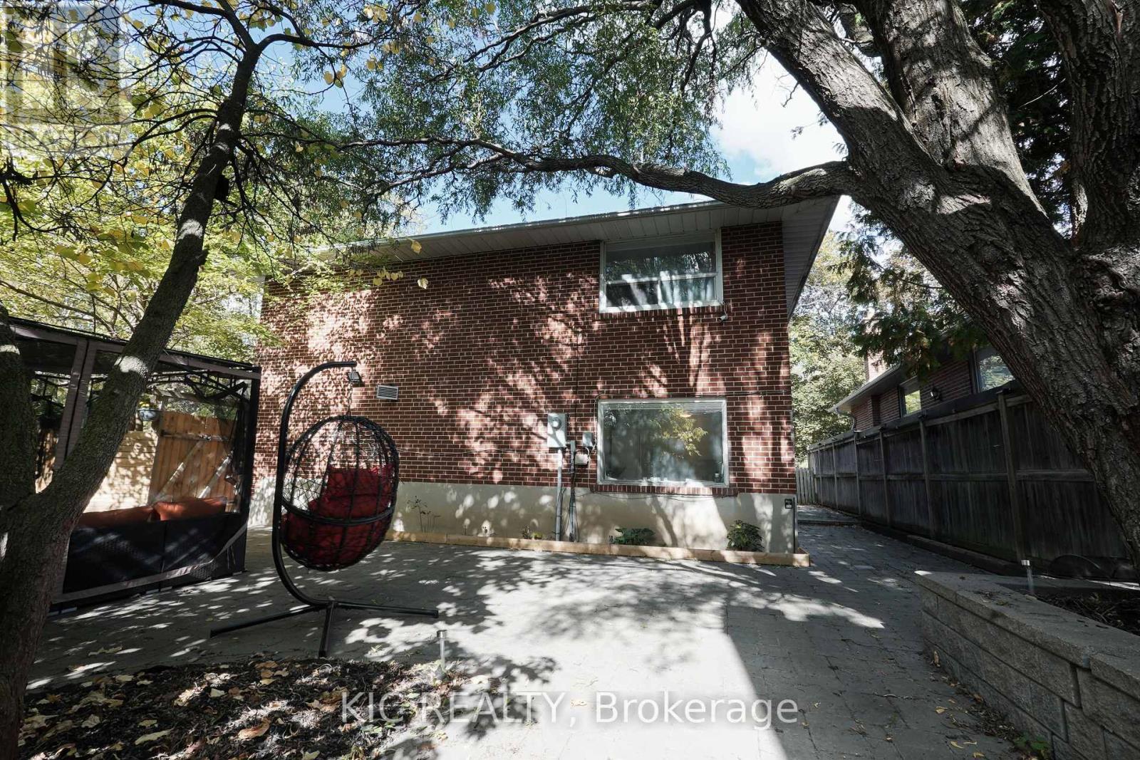 249 Tampico Road, Richmond Hill, Ontario  L4C 4R8 - Photo 33 - N12461851