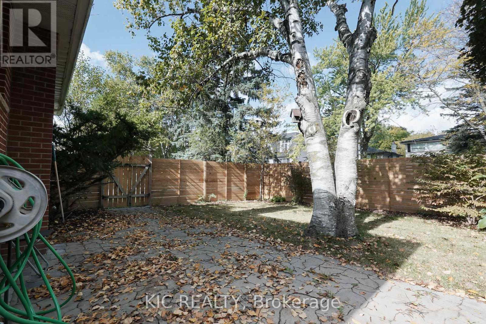249 Tampico Road, Richmond Hill, Ontario  L4C 4R8 - Photo 35 - N12461851