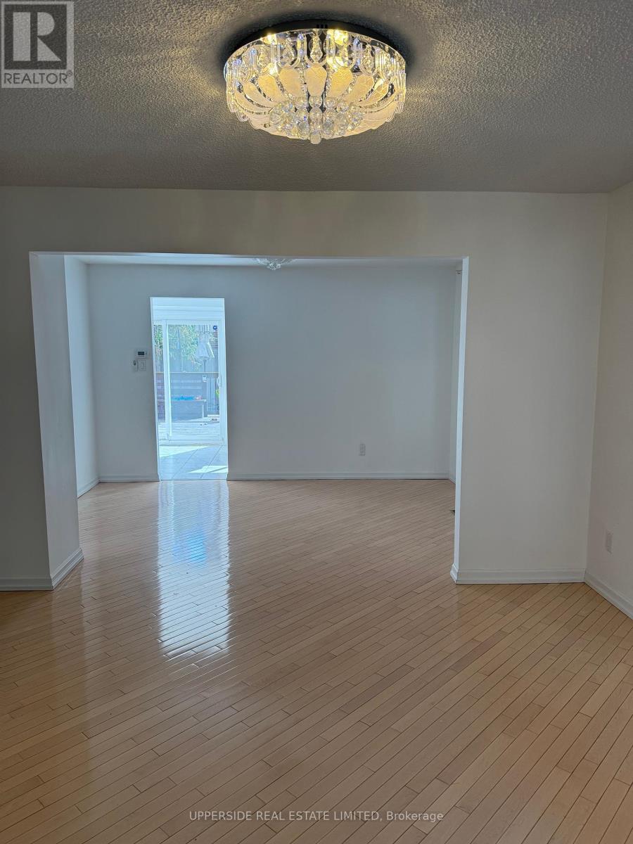 51 Jessica Gdns Gardens, Vaughan, Ontario  L4J 3G1 - Photo 7 - N12461856
