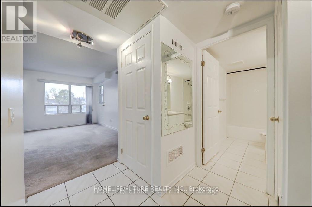 314 - 160 Wellington Street E, Aurora, Ontario  L4G 1J3 - Photo 11 - N12461857