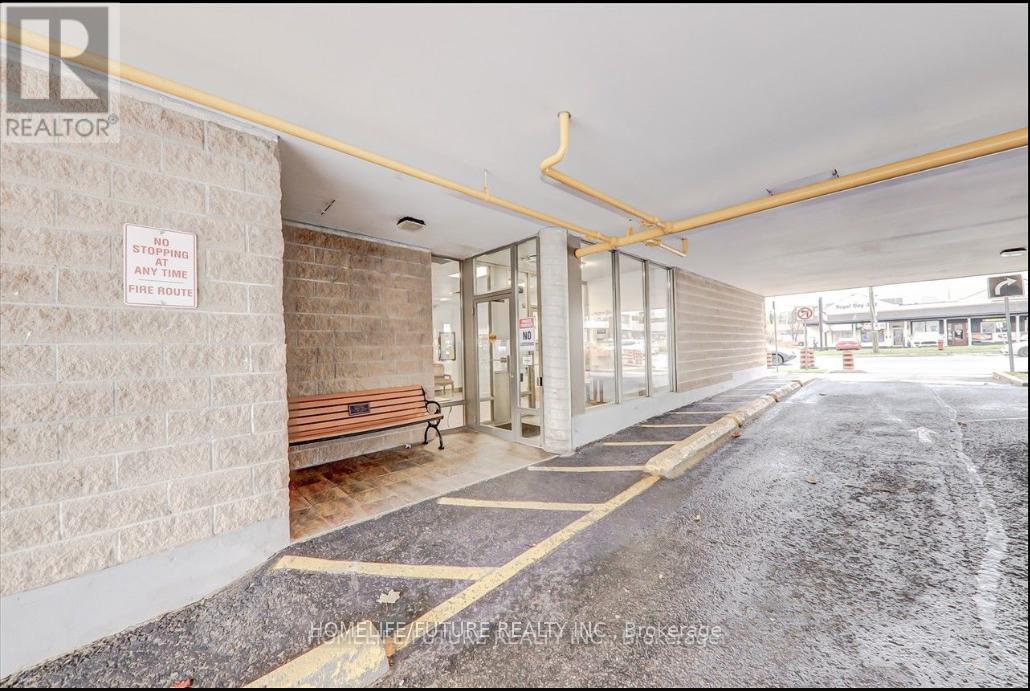 314 - 160 Wellington Street E, Aurora, Ontario  L4G 1J3 - Photo 5 - N12461857