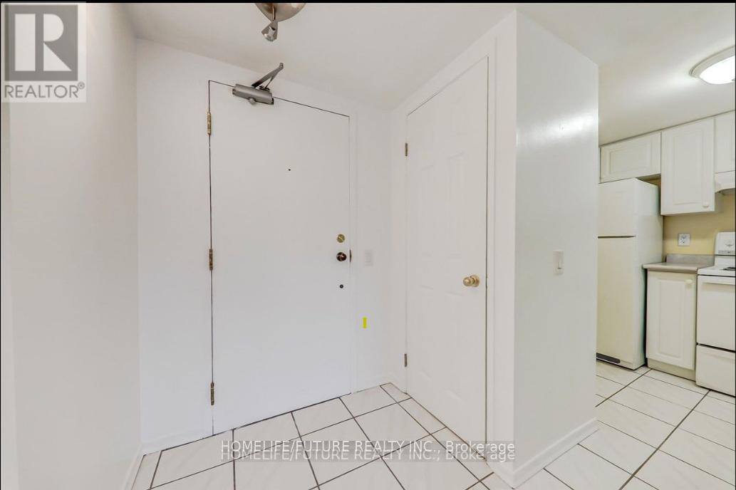 314 - 160 Wellington Street E, Aurora, Ontario  L4G 1J3 - Photo 8 - N12461857