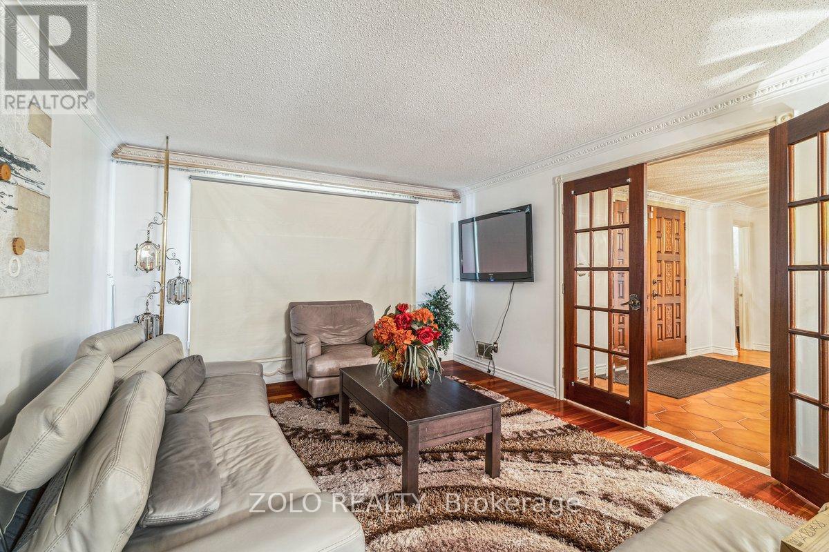 95 Pemberton Road, Richmond Hill, Ontario  L4C 3T6 - Photo 11 - N12461880