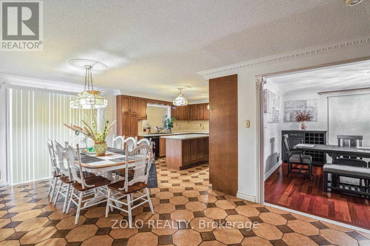95 Pemberton Road, Richmond Hill, Ontario  L4C 3T6 - Photo 13 - N12461880