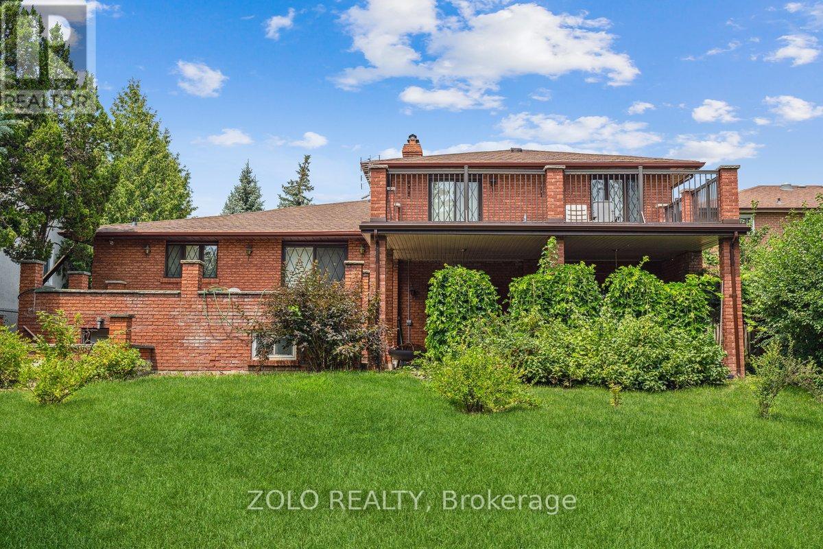 95 Pemberton Road, Richmond Hill, Ontario  L4C 3T6 - Photo 2 - N12461880