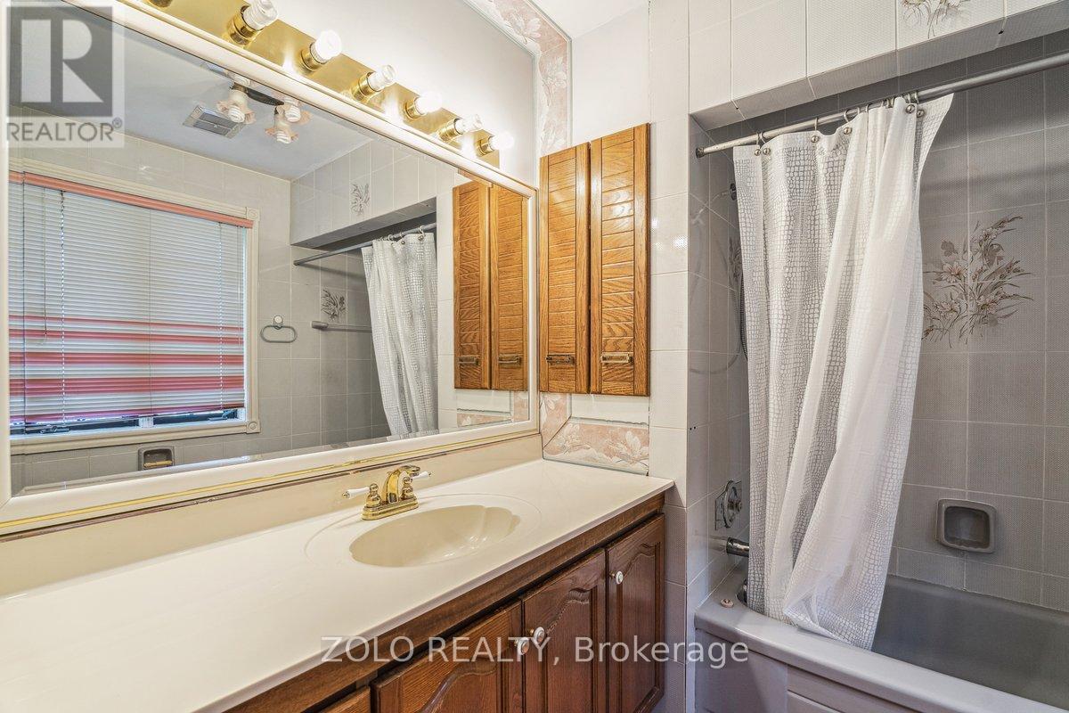 95 Pemberton Road, Richmond Hill, Ontario  L4C 3T6 - Photo 23 - N12461880