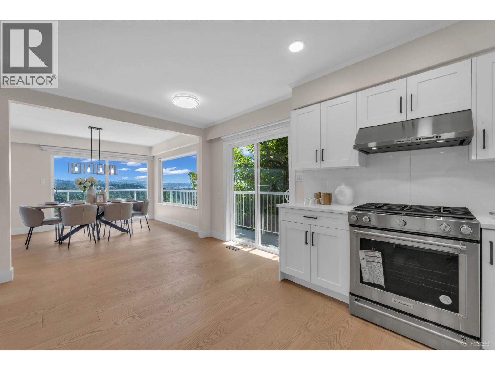 818 Younette Drive, West Vancouver, British Columbia  V7T 1S9 - Photo 6 - R3045138