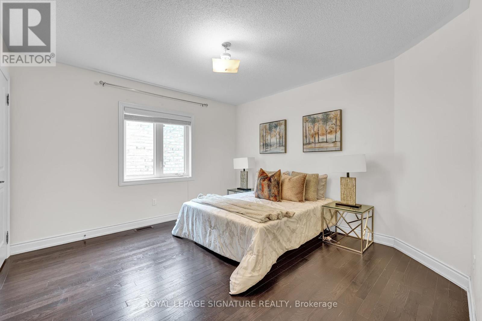 58 Orangeblossom Trail, Brampton, Ontario  L6X 0E4 - Photo 37 - W12461849