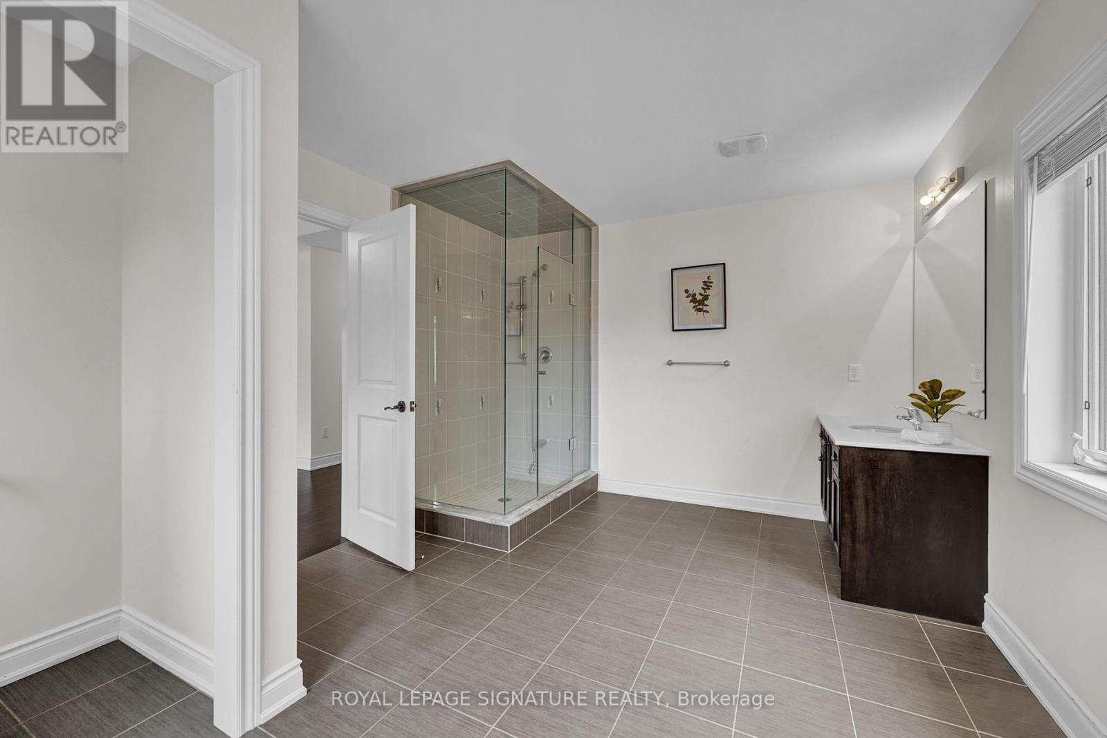 58 Orangeblossom Trail, Brampton, Ontario  L6X 0E4 - Photo 40 - W12461849