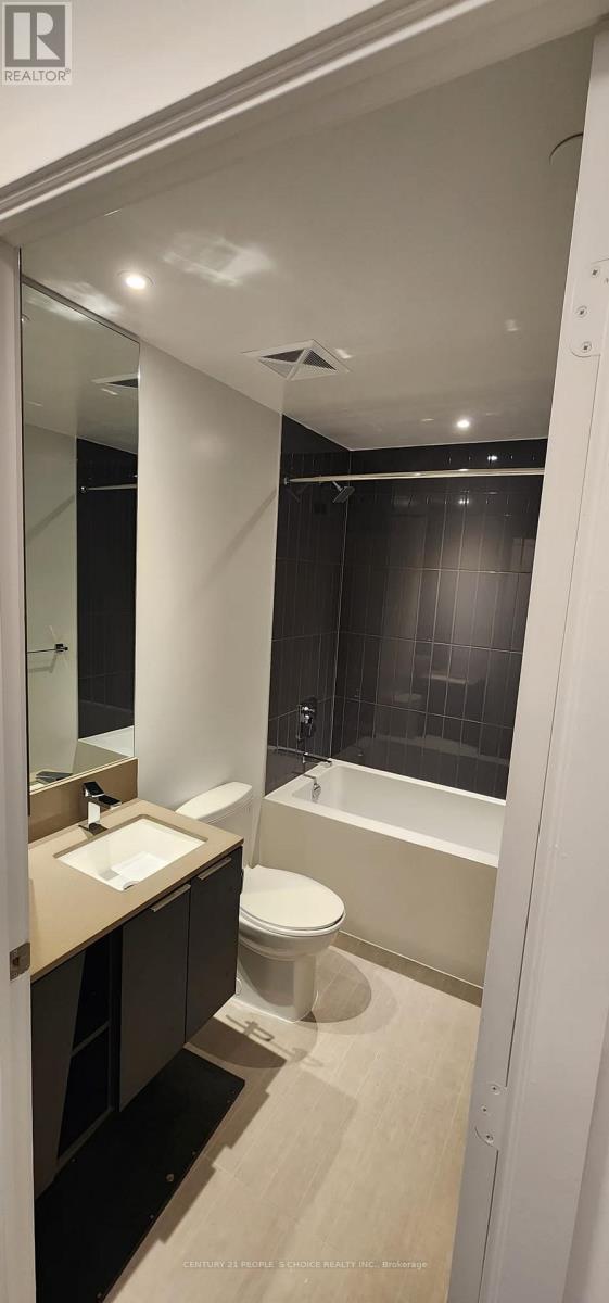 1503 - 3900 Confederation Parkway, Mississauga, Ontario  L5B 0M3 - Photo 18 - W12461861