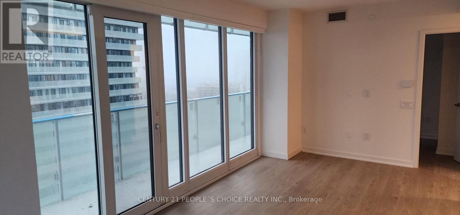 1503 - 3900 Confederation Parkway, Mississauga, Ontario  L5B 0M3 - Photo 6 - W12461861