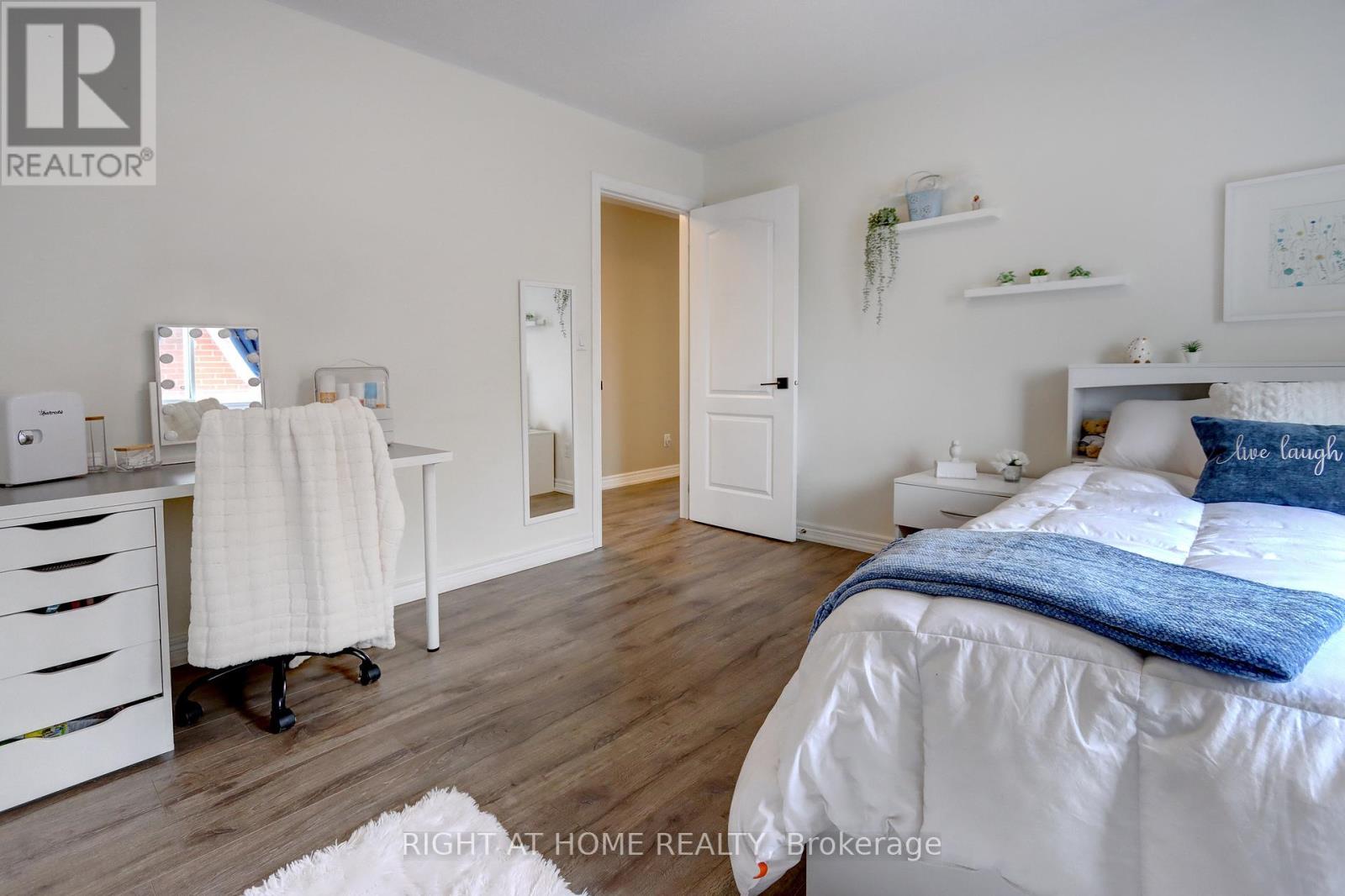 10 Berton Boulevard, Halton Hills, Ontario  L7G 6A5 - Photo 28 - W12461872