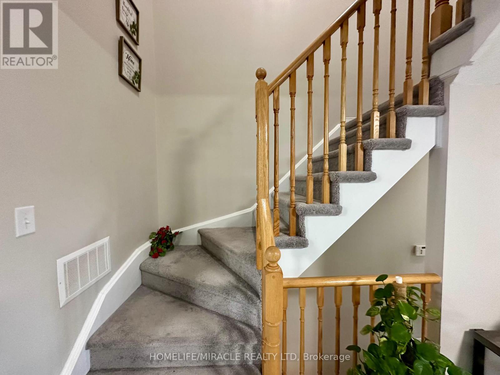 25 - 60 Fairwood Circle, Brampton, Ontario  L6R 0Y6 - Photo 15 - W12461873