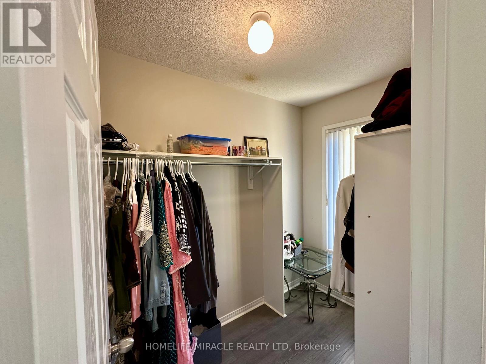 25 - 60 Fairwood Circle, Brampton, Ontario  L6R 0Y6 - Photo 19 - W12461873