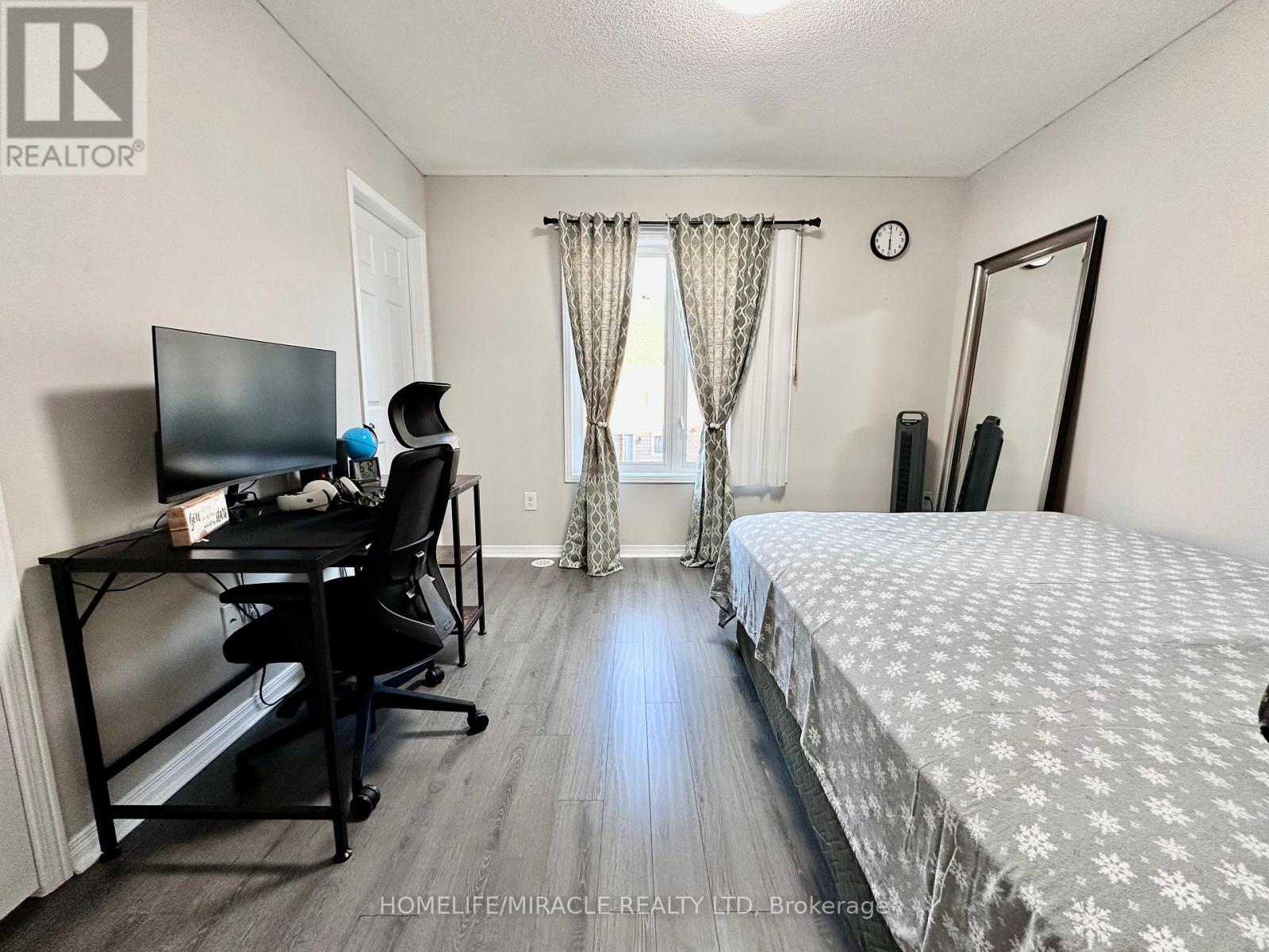 25 - 60 Fairwood Circle, Brampton, Ontario  L6R 0Y6 - Photo 22 - W12461873