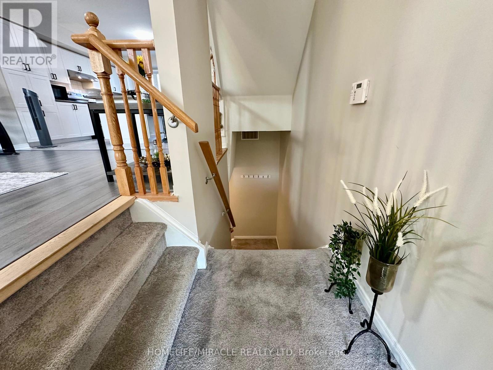 25 - 60 Fairwood Circle, Brampton, Ontario  L6R 0Y6 - Photo 27 - W12461873