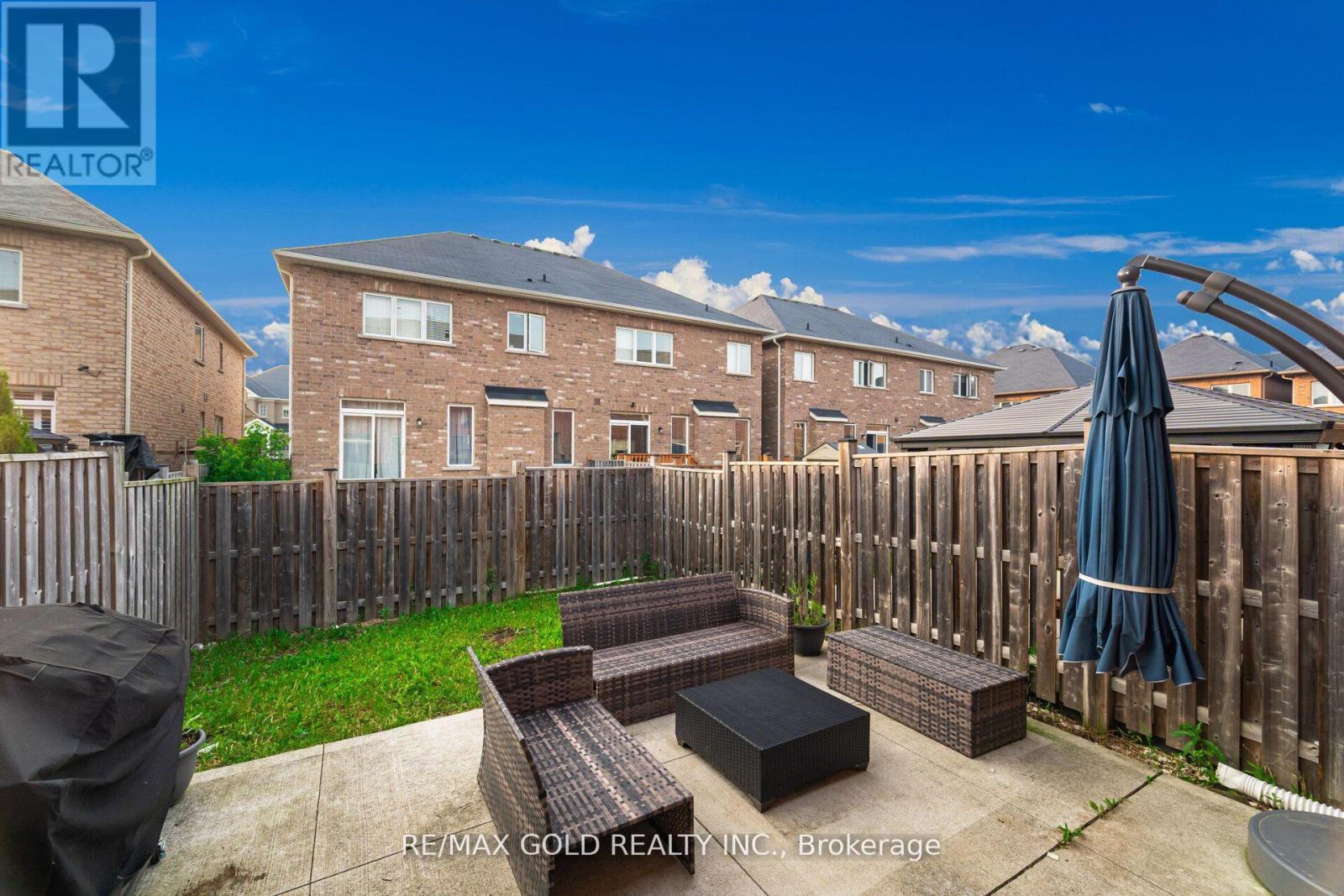 11 Seedland Crescent N, Brampton, Ontario  L6R 0Z6 - Photo 13 - W12461877