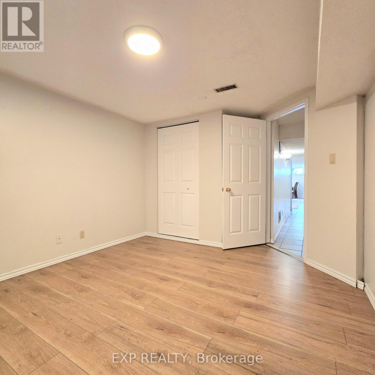 Bsmt - 73 Lindy Lou Road, Toronto, Ontario  M9M 2B1 - Photo 16 - W12461882