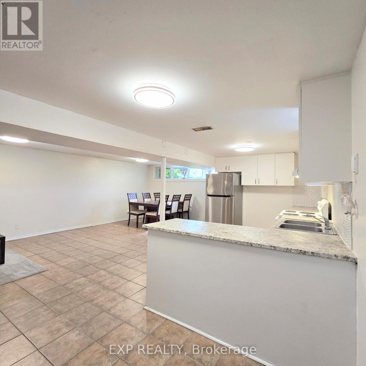 Bsmt - 73 Lindy Lou Road, Toronto, Ontario  M9M 2B1 - Photo 2 - W12461882