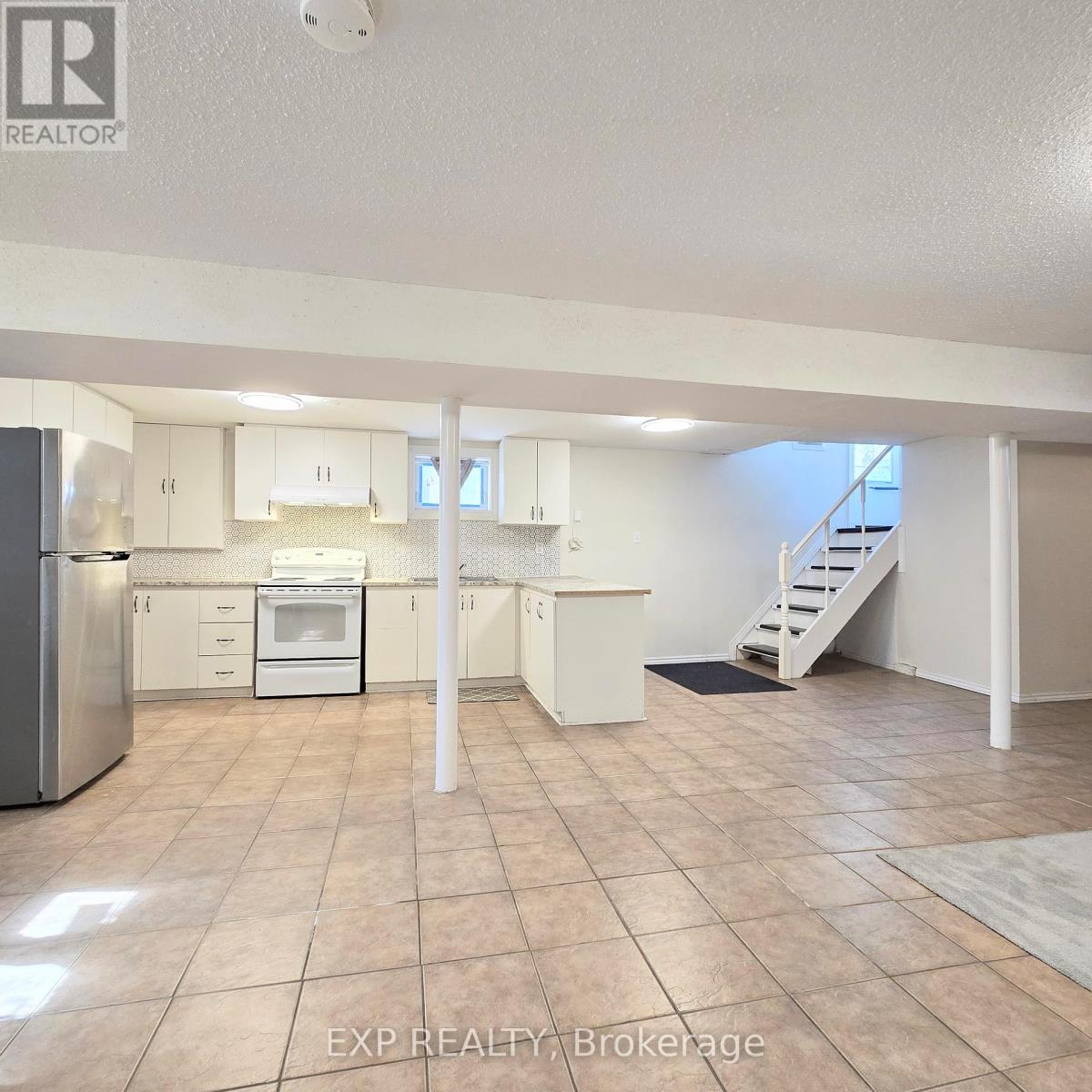Bsmt - 73 Lindy Lou Road, Toronto, Ontario  M9M 2B1 - Photo 7 - W12461882
