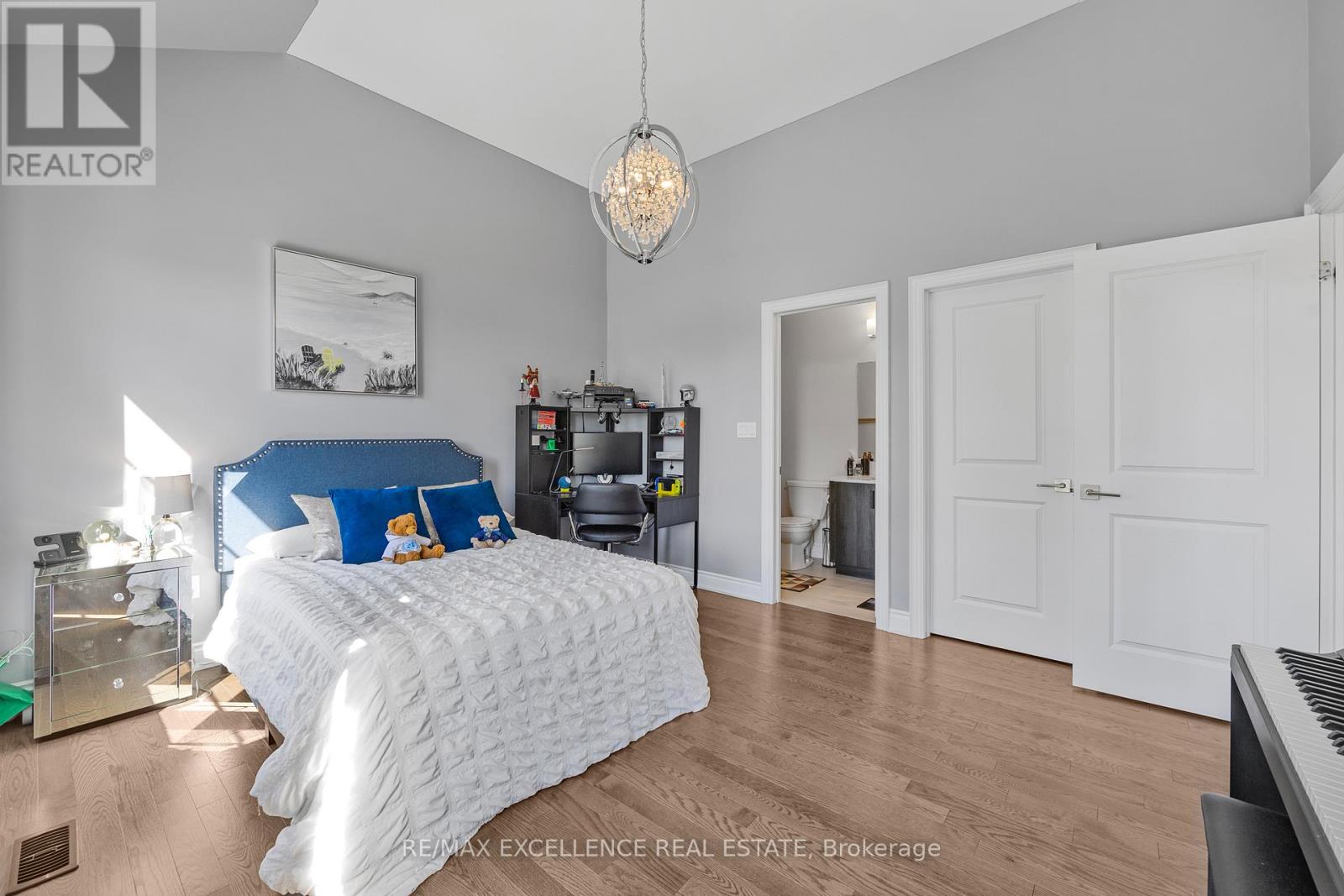 1183 Queens Plate Road W, Oakville, Ontario  L6M 5M4 - Photo 31 - W12460799