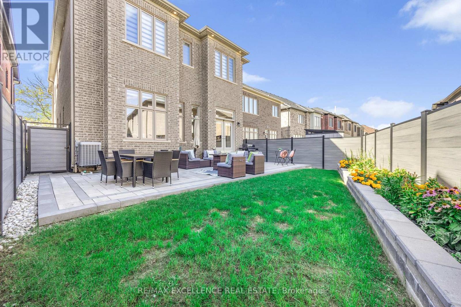 1183 Queens Plate Road W, Oakville, Ontario  L6M 5M4 - Photo 43 - W12460799