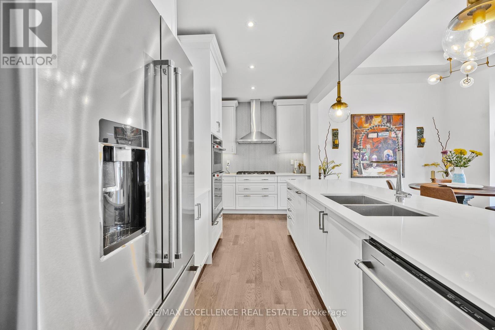 1183 Queens Plate Road W, Oakville, Ontario  L6M 5M4 - Photo 16 - W12460799