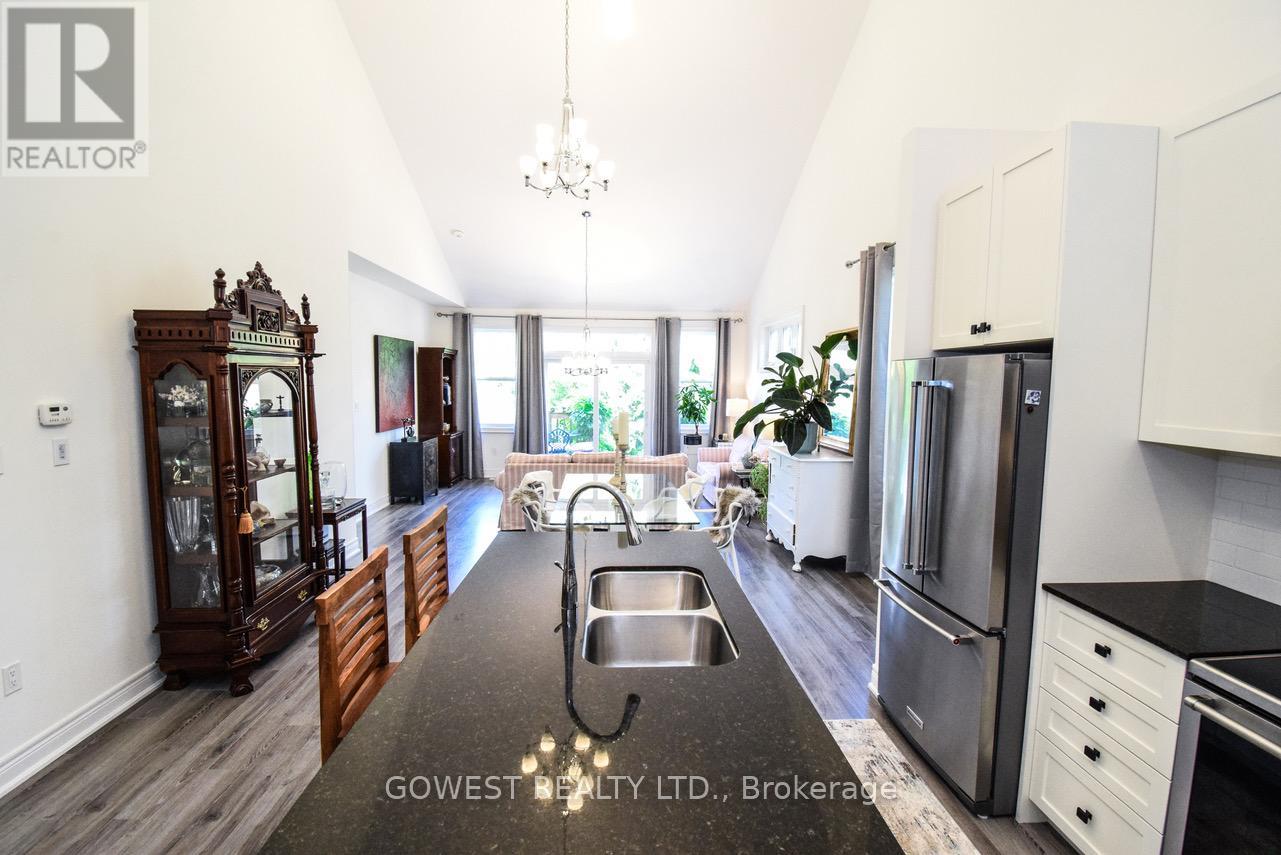 58 Paradise Grove, Niagara-On-The-Lake, Ontario  L0S 1T0 - Photo 10 - X12461883