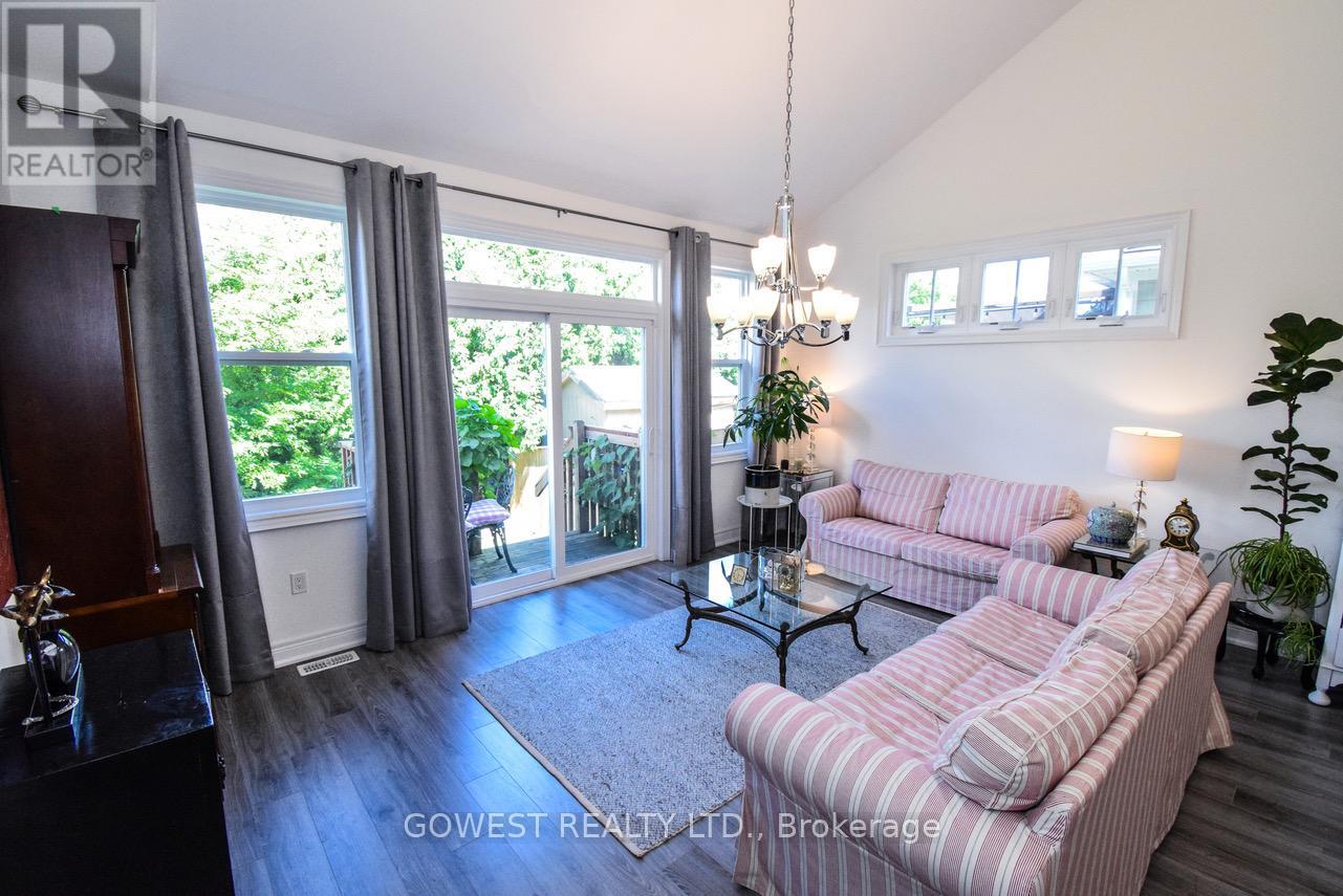 58 Paradise Grove, Niagara-On-The-Lake, Ontario  L0S 1T0 - Photo 19 - X12461883
