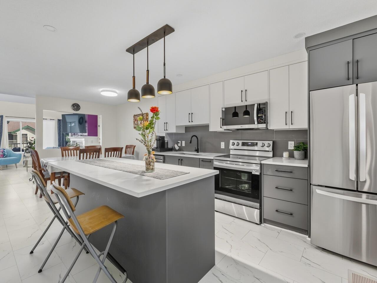 210 10308 155a Street, Surrey, British Columbia  V3R 4K5 - Photo 8 - R3057847