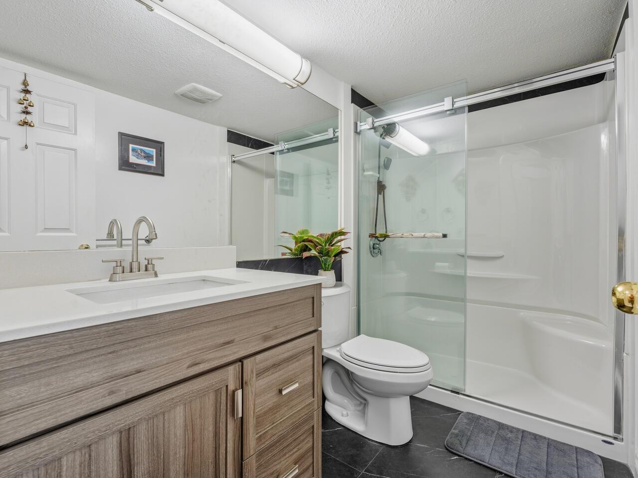 210 10308 155a Street, Surrey, British Columbia  V3R 4K5 - Photo 16 - R3057847